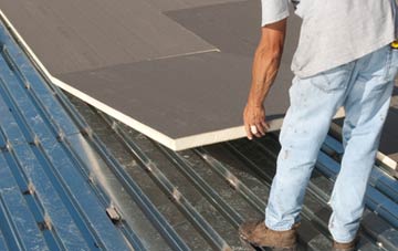 benefits of insulating Tydd Gote flat roofing